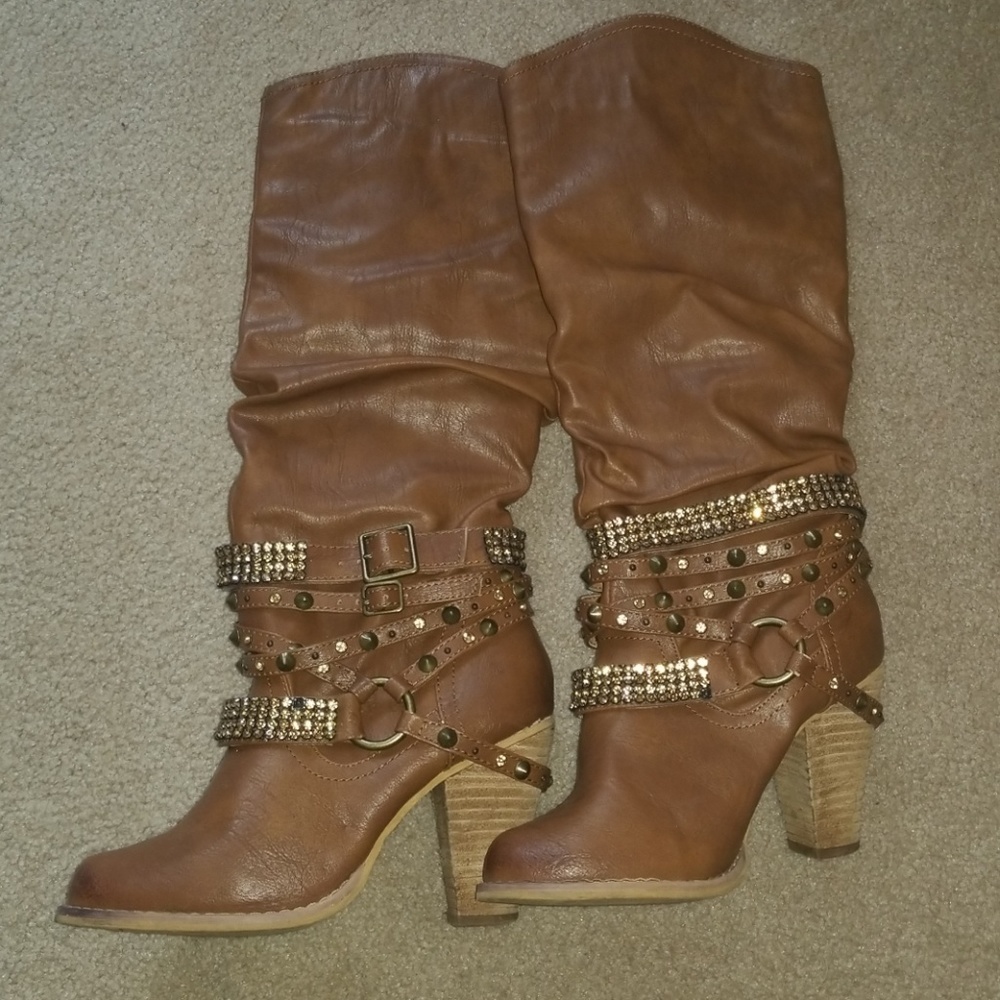 Women's Size 7, Camel Colored Buckle Boots